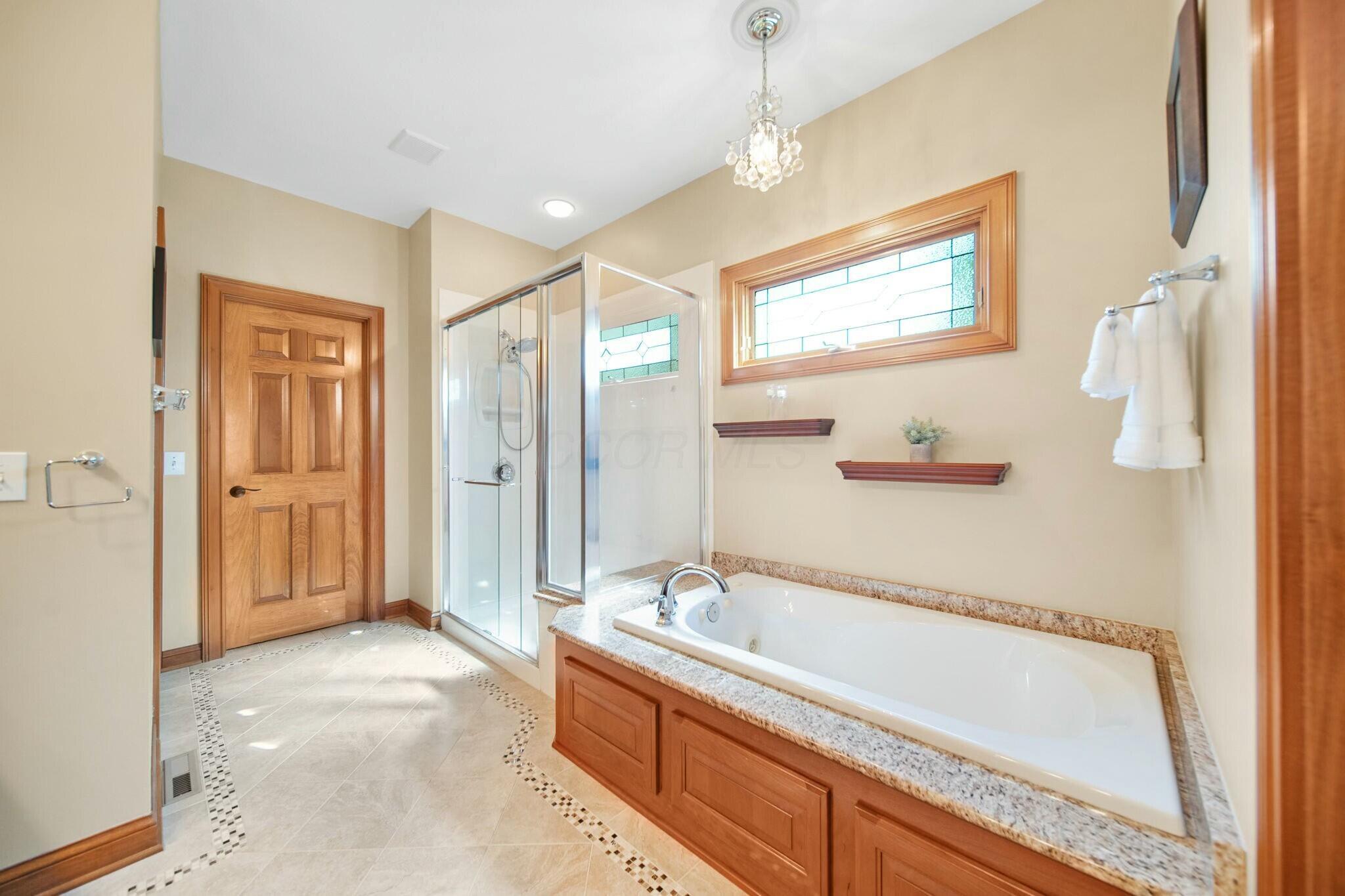 5805 Heritage Lakes Drive, Hilliard, Ohio image 40