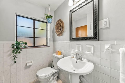 Tiny photo for 437 Acton Road, Columbus, OH 43214 (MLS # 226040187)