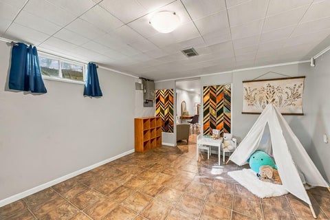Tiny photo for 437 Acton Road, Columbus, OH 43214 (MLS # 226040187)