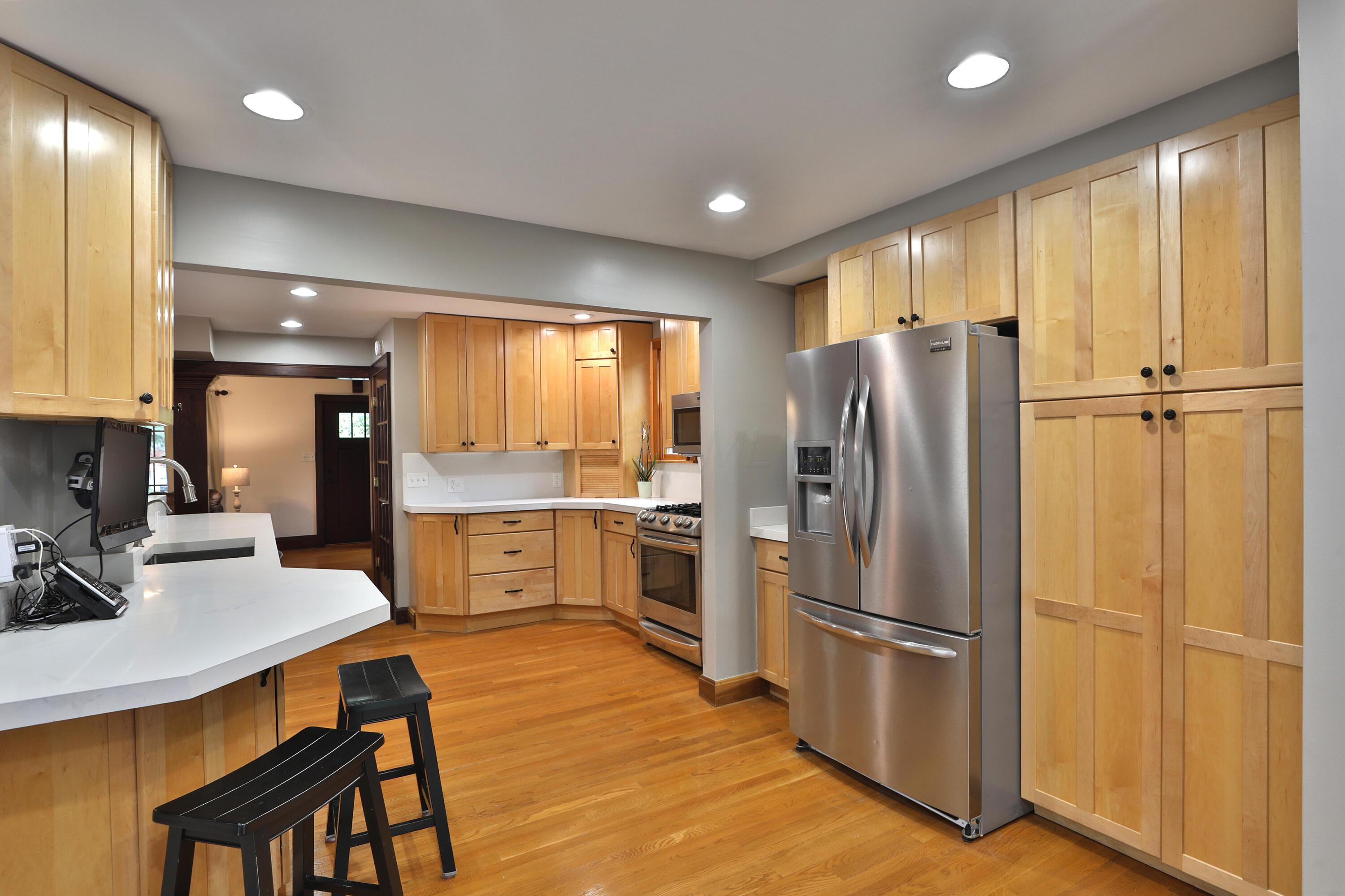 72 Glenmont Avenue, Columbus, Ohio image 16