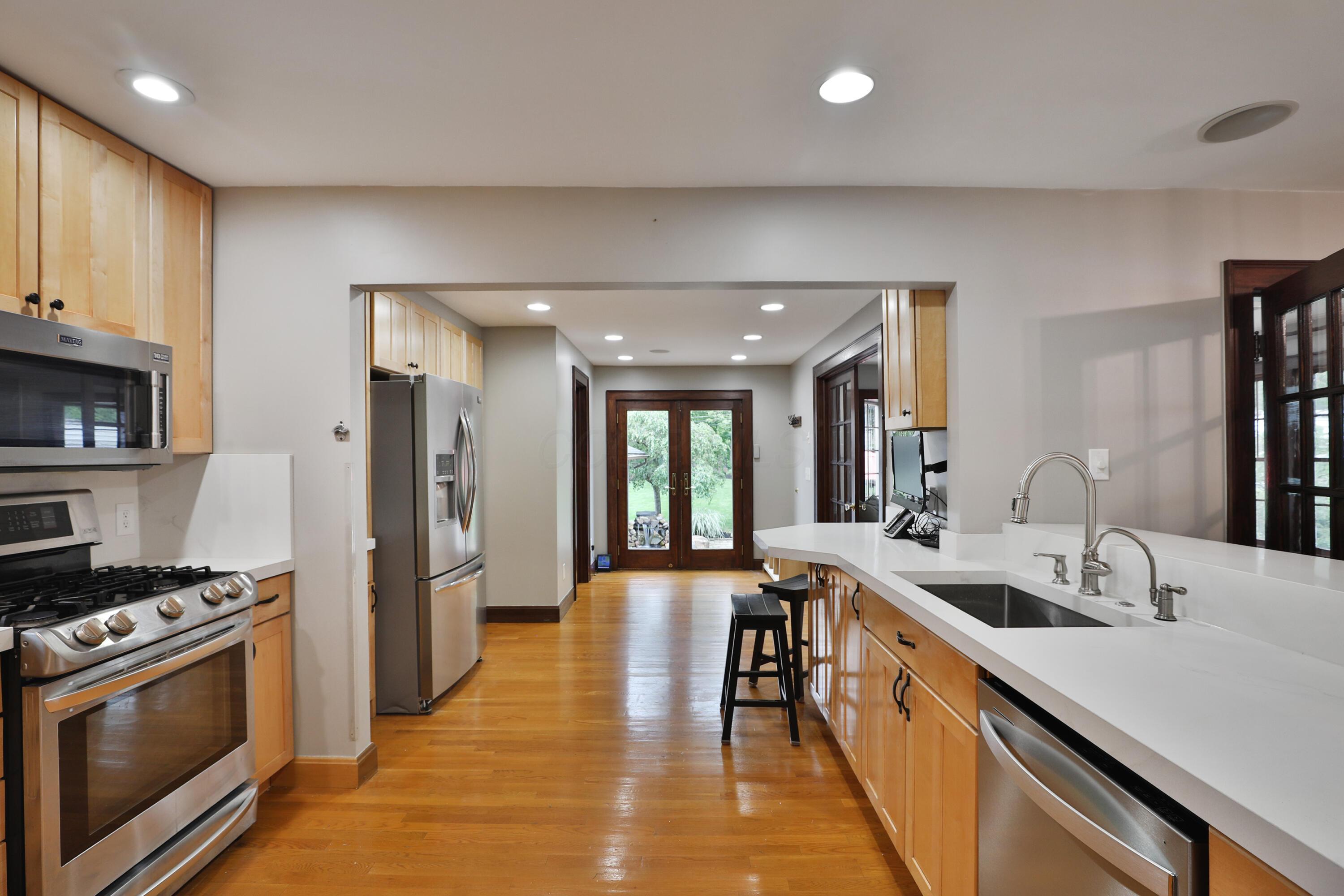 72 Glenmont Avenue, Columbus, Ohio image 14