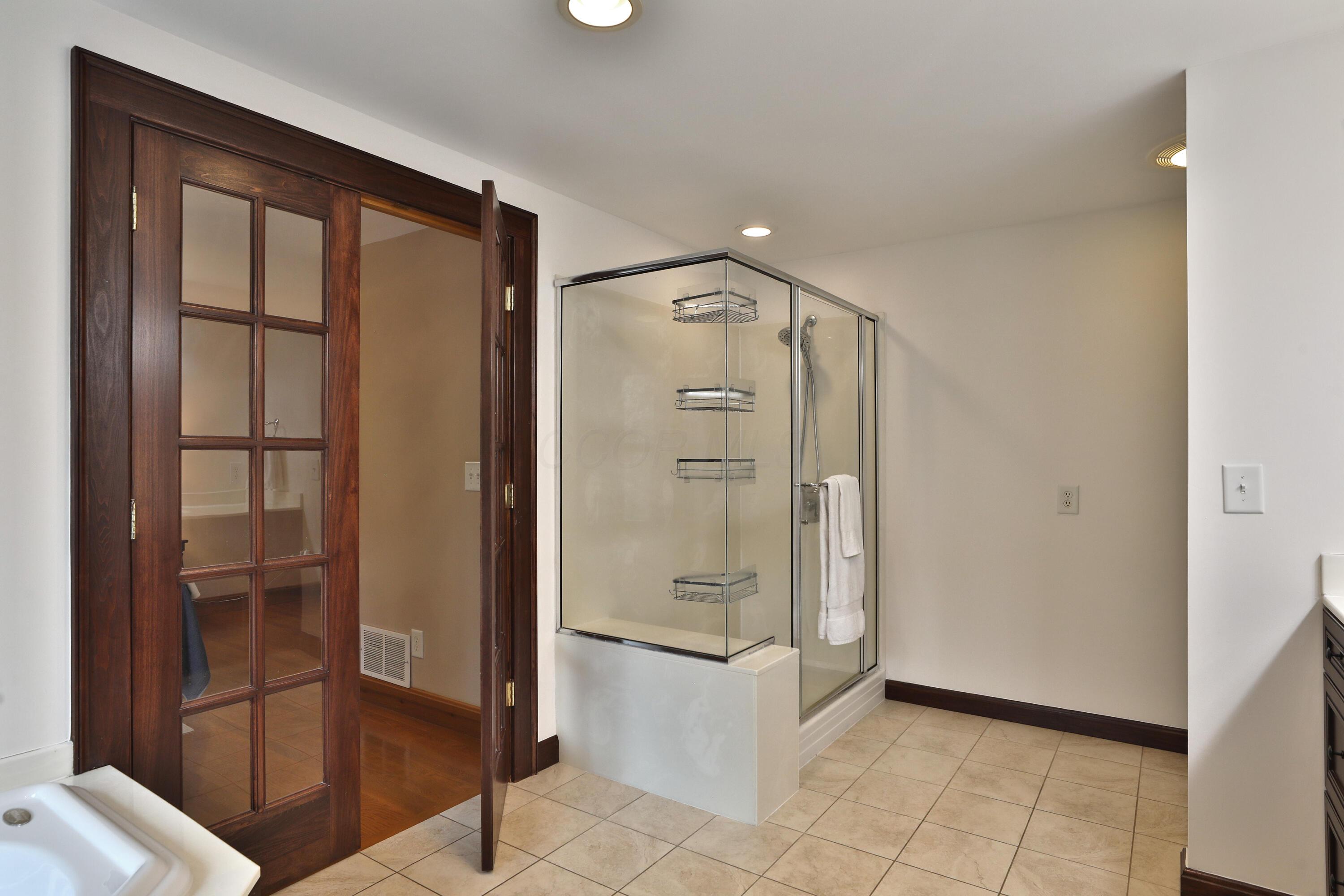 72 Glenmont Avenue, Columbus, Ohio image 37