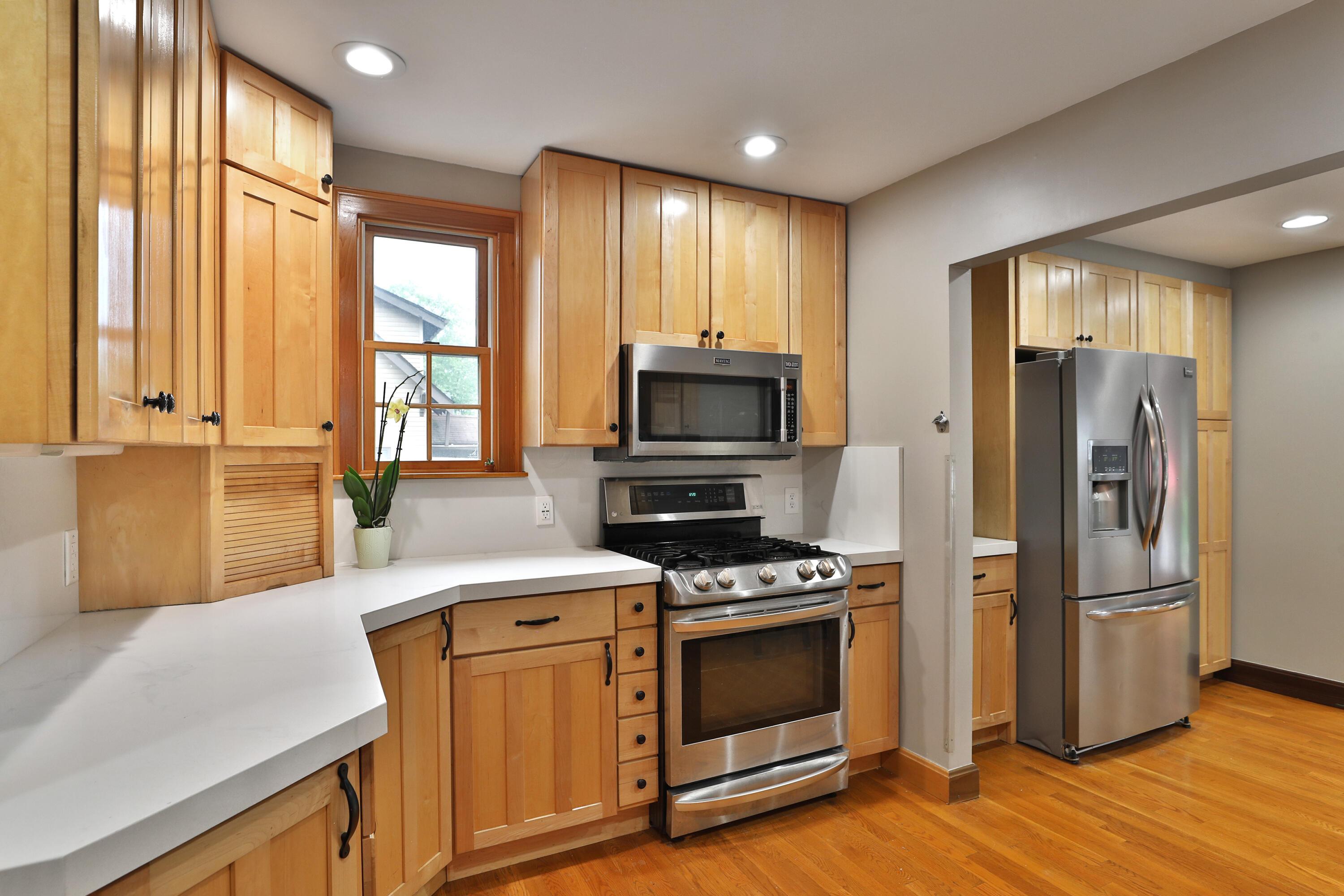 72 Glenmont Avenue, Columbus, Ohio image 13