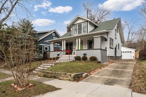 Photo of 164 Tibet Road, Columbus, OH 43202 (MLS # 226001199)