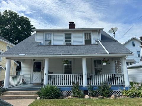 Single Family Residence in Wooster OH 213 Clark Avenue.jpg