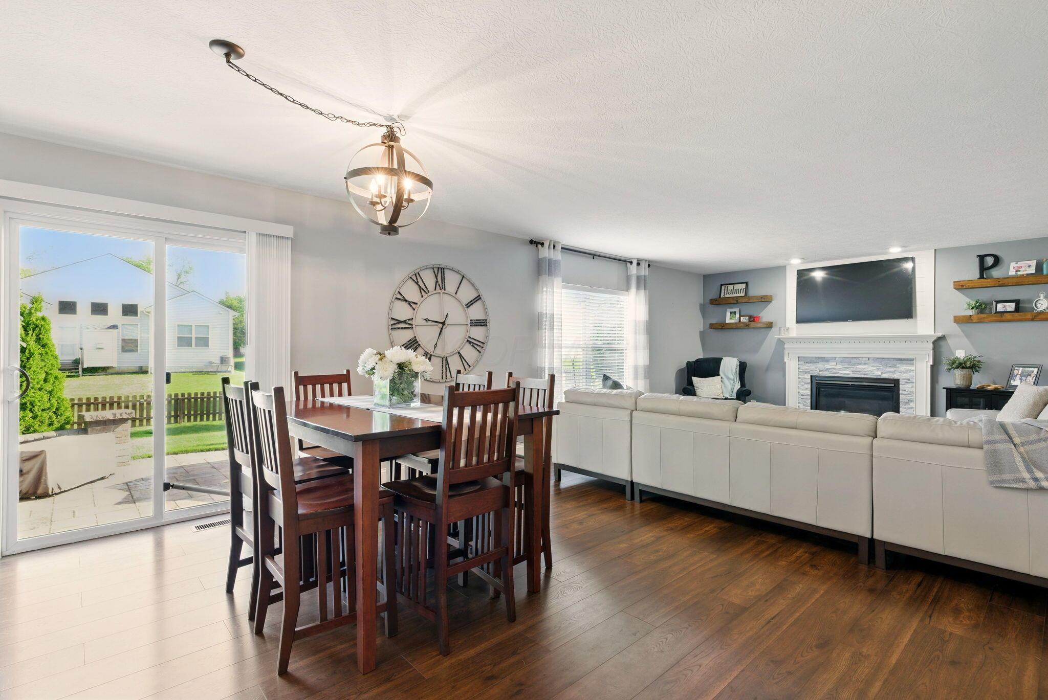 7854 Prairie Willow Drive, Blacklick, Ohio image 3