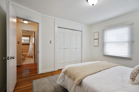 Tiny photo for 512 Park Overlook Drive, Worthington, OH 43085 (MLS # 225040253)
