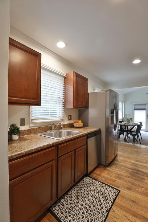 Tiny photo for 512 Park Overlook Drive, Worthington, OH 43085 (MLS # 225040253)