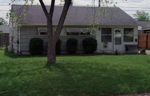 Photo of 4314 Robin Street, Grove City, OH 43123 (MLS # 225037677)