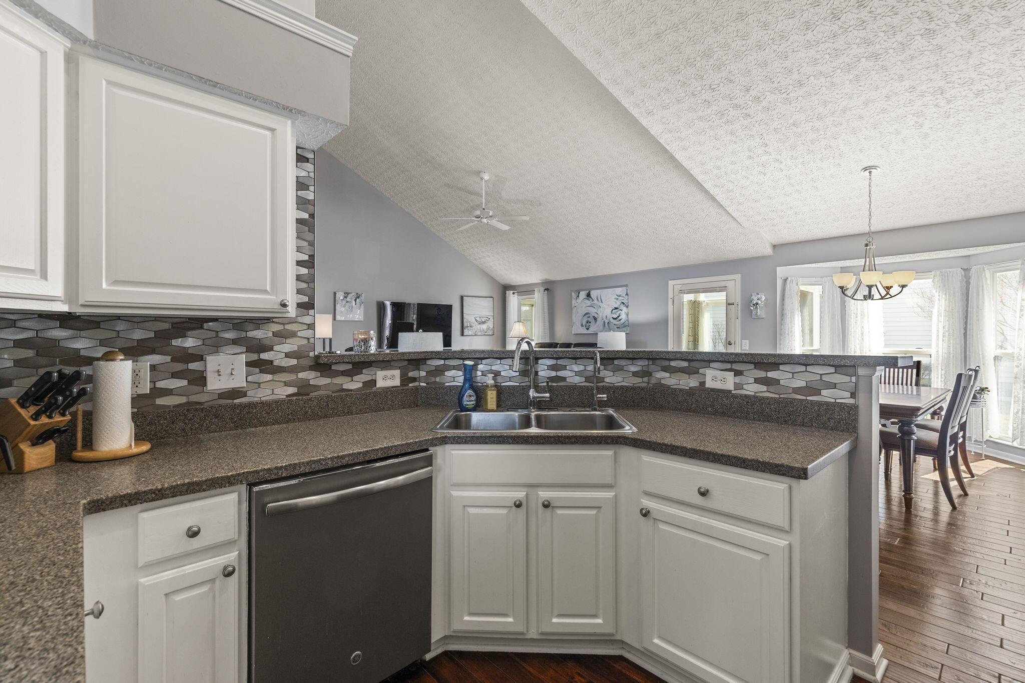 1933 Winter Creek Court, Grove City, Ohio image 18
