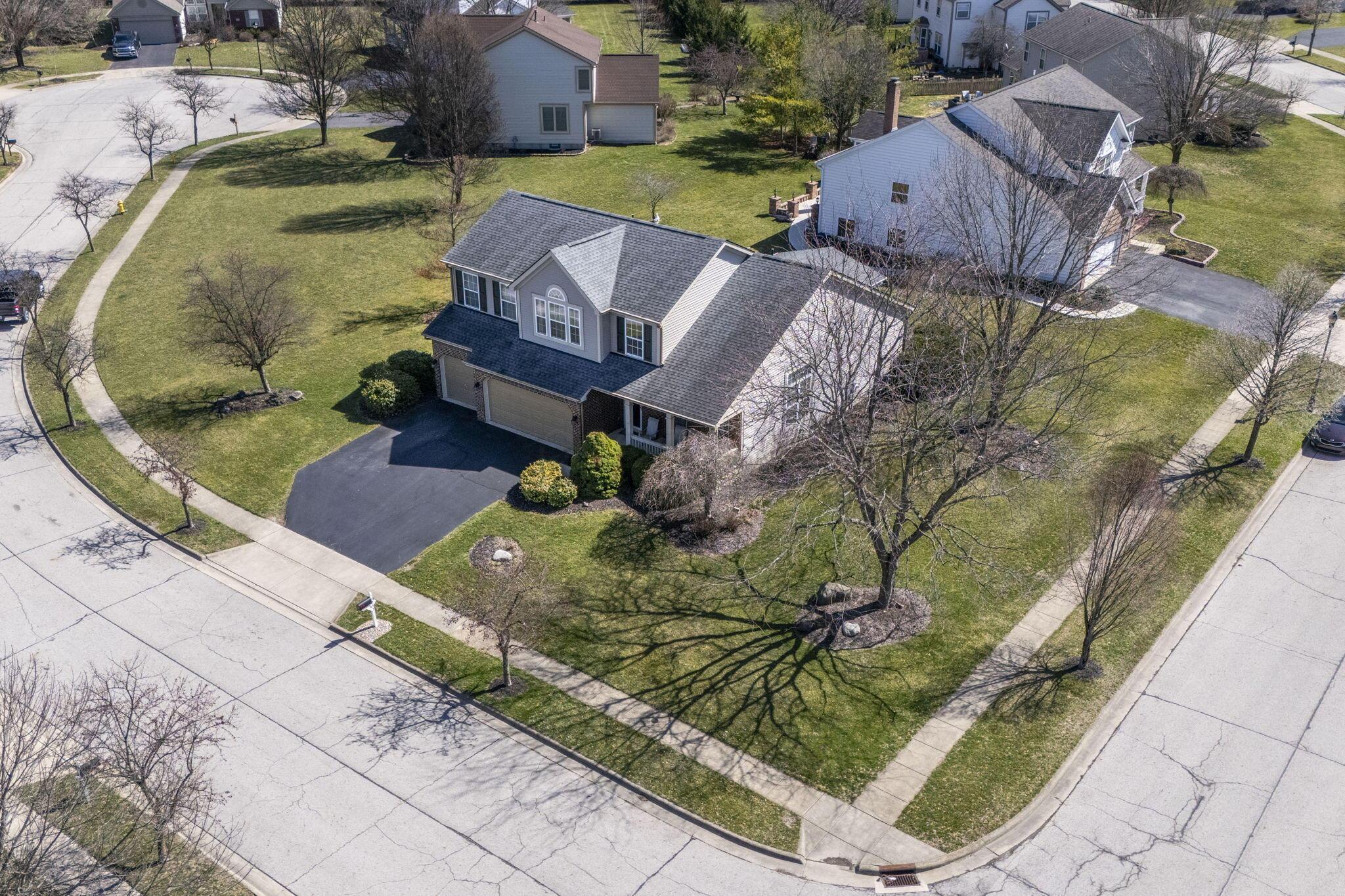 1933 Winter Creek Court, Grove City, Ohio image 5