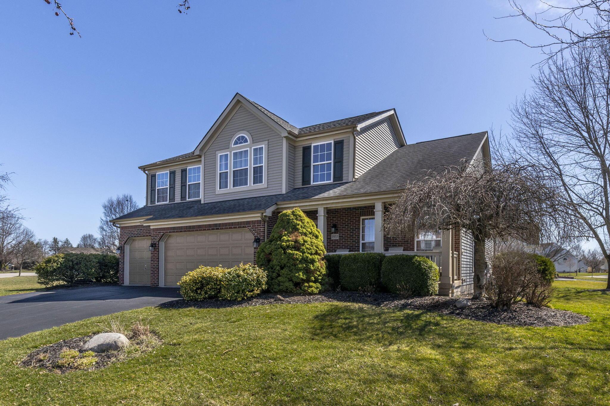 1933 Winter Creek Court, Grove City, Ohio image 3