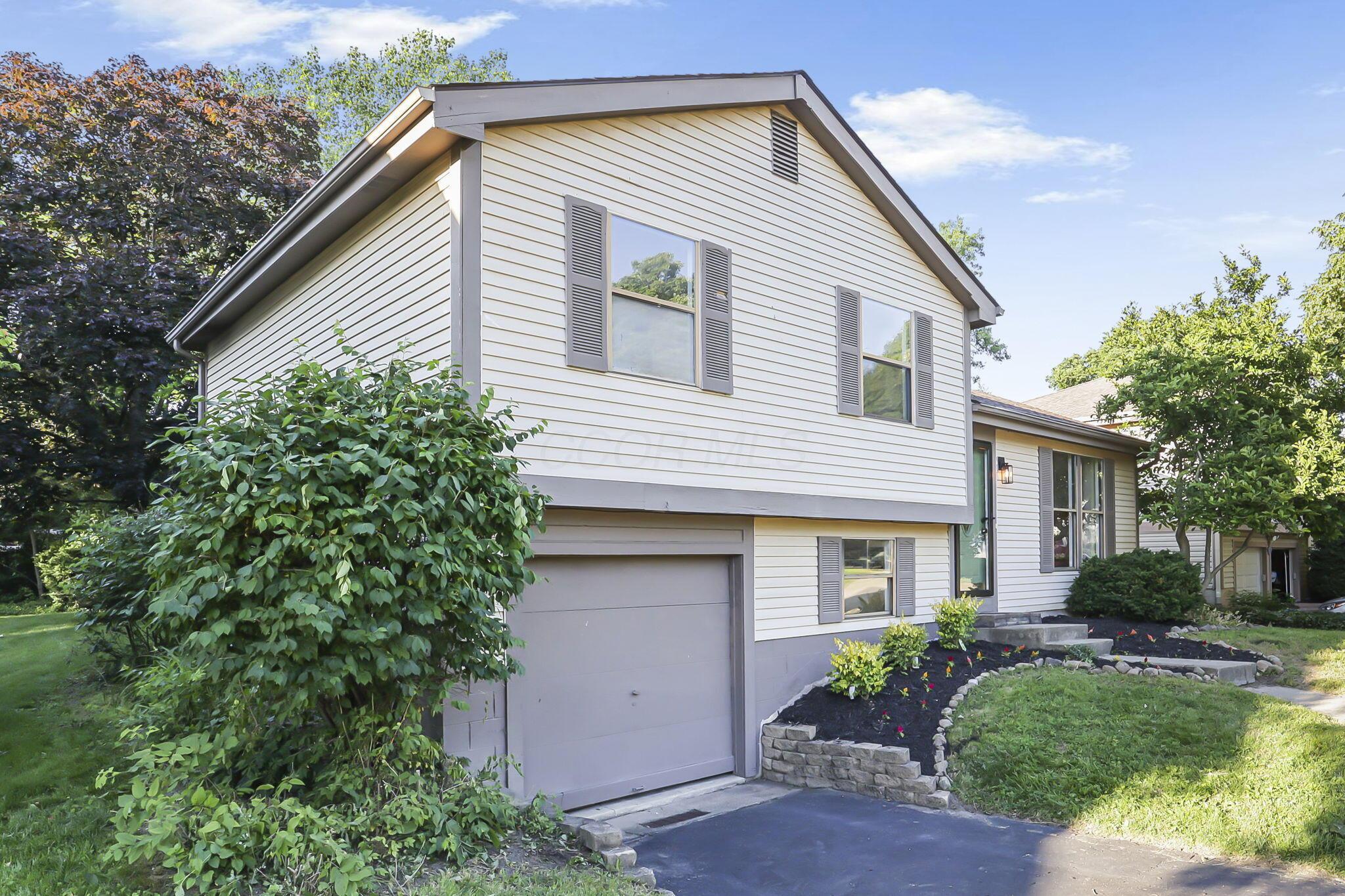 2950 Charmwood Court