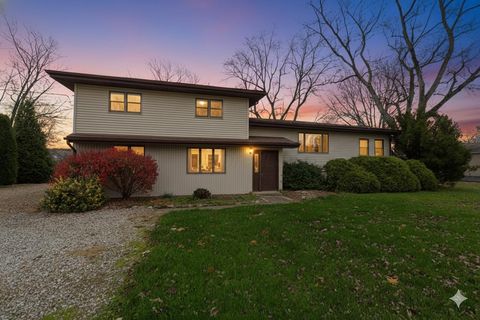 Photo of 6950 Harlem Road, Westerville, OH 43081 (MLS # 225006958)