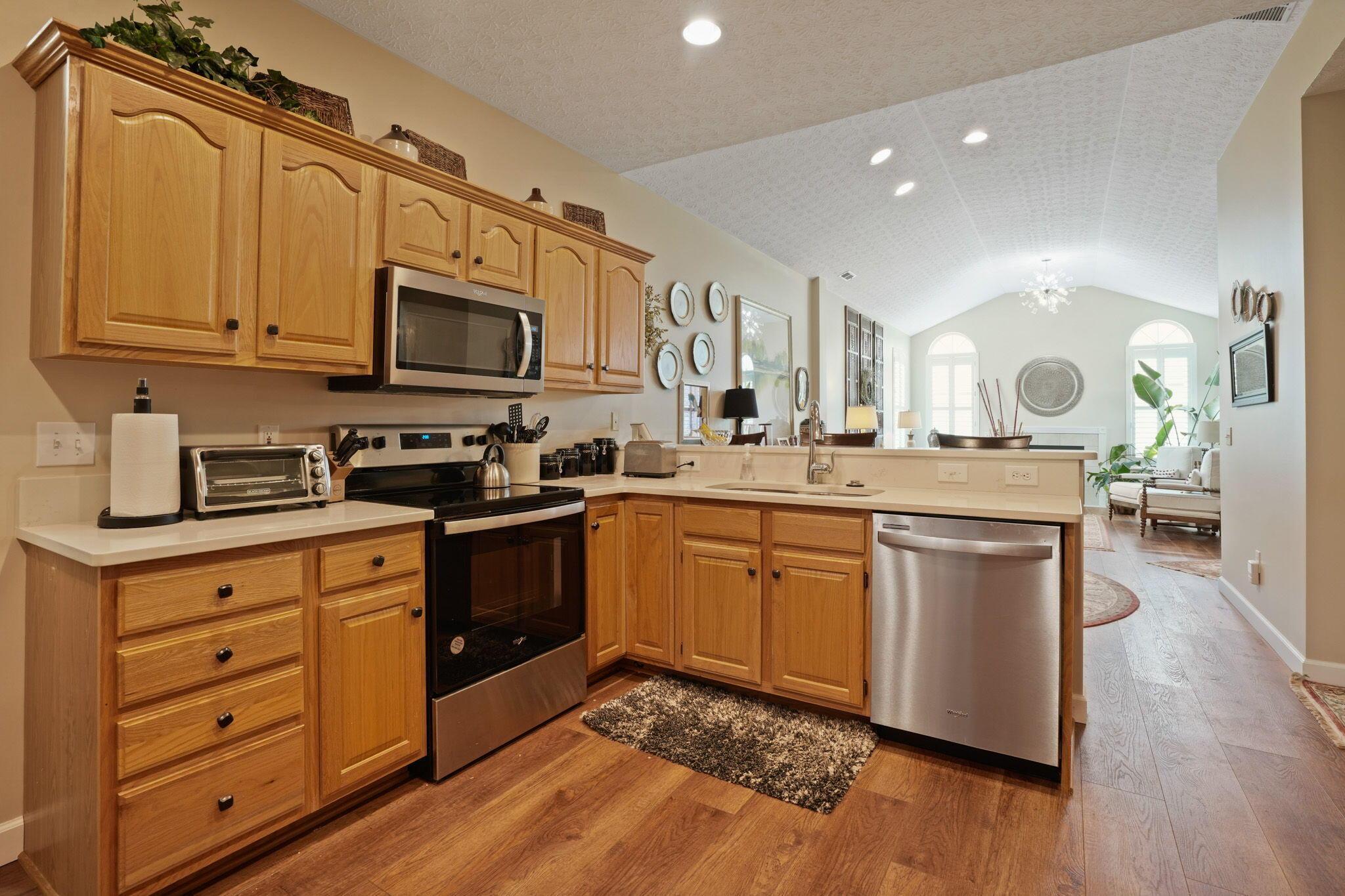 3757 Stoneway Point, Powell, Ohio image 14