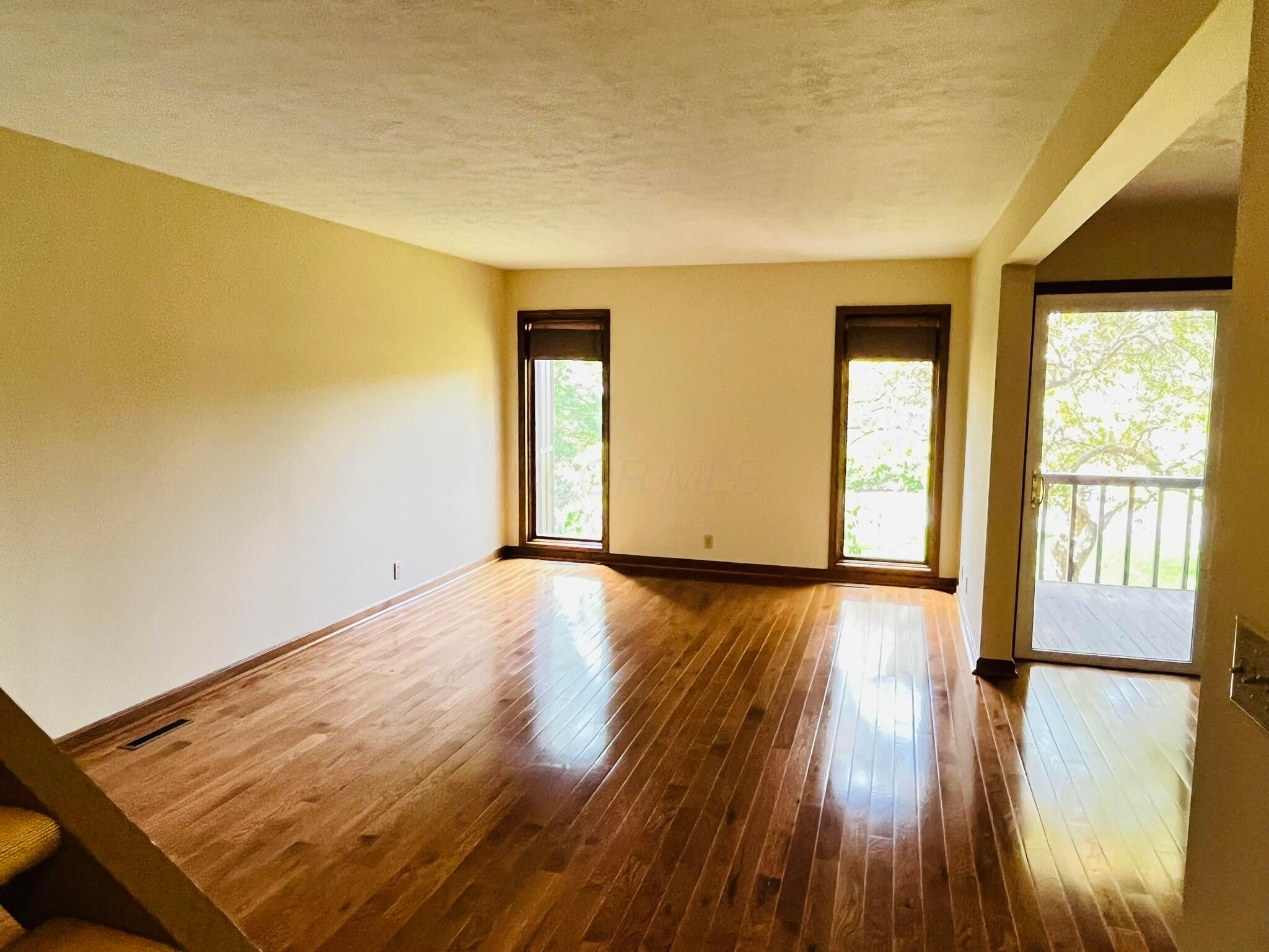 691 Tall Oaks Court, Newark, Ohio image 5
