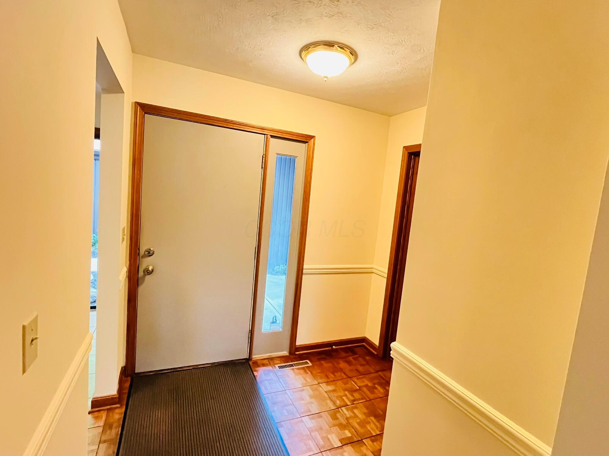 691 Tall Oaks Court, Newark, Ohio image 14