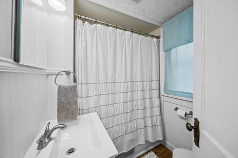 Tiny photo for 221 W Oakwood Avenue, Bucyrus, OH 44820 (MLS # 225037613)