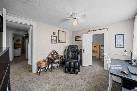 Tiny photo for 221 W Oakwood Avenue, Bucyrus, OH 44820 (MLS # 225037613)