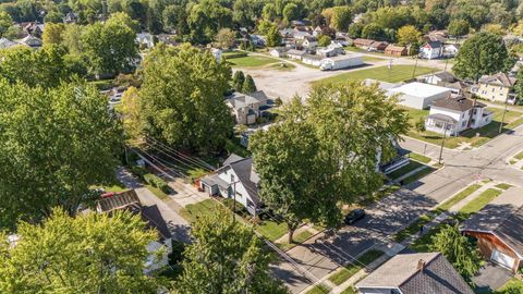 Tiny photo for 221 W Oakwood Avenue, Bucyrus, OH 44820 (MLS # 225037613)