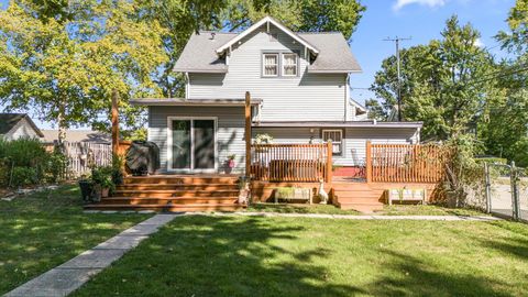 Tiny photo for 221 W Oakwood Avenue, Bucyrus, OH 44820 (MLS # 225037613)