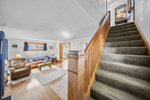 Tiny photo for 221 W Oakwood Avenue, Bucyrus, OH 44820 (MLS # 225037613)