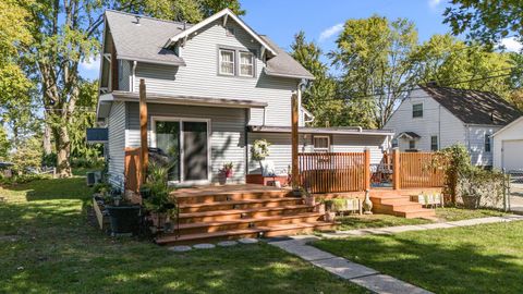 Tiny photo for 221 W Oakwood Avenue, Bucyrus, OH 44820 (MLS # 225037613)