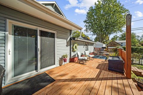 Tiny photo for 221 W Oakwood Avenue, Bucyrus, OH 44820 (MLS # 225037613)