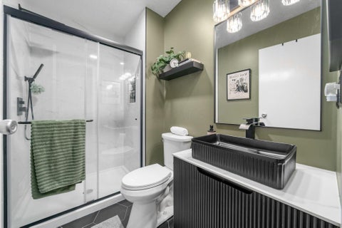 Tiny photo for 4043 Parkcove Drive 19A #19A, Columbus, OH 43230 (MLS # 226025908)