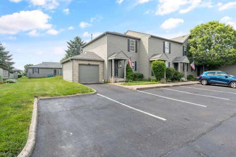Tiny photo for 4043 Parkcove Drive 19A #19A, Columbus, OH 43230 (MLS # 226025908)