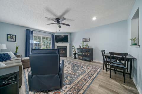 Tiny photo for 4043 Parkcove Drive 19A #19A, Columbus, OH 43230 (MLS # 226025908)