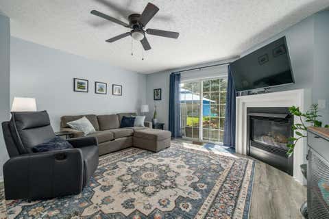 Tiny photo for 4043 Parkcove Drive 19A #19A, Columbus, OH 43230 (MLS # 226025908)