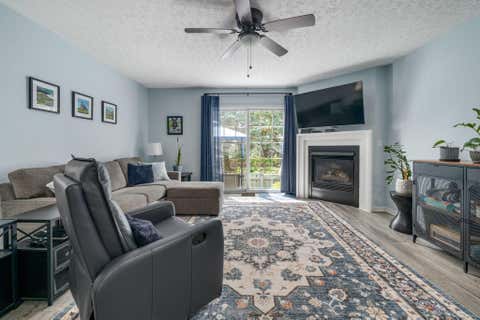 Tiny photo for 4043 Parkcove Drive 19A #19A, Columbus, OH 43230 (MLS # 226025908)