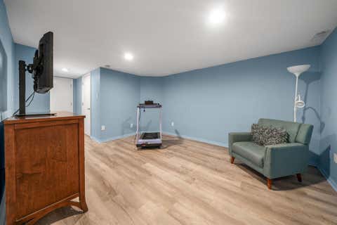 Tiny photo for 4043 Parkcove Drive 19A #19A, Columbus, OH 43230 (MLS # 226025908)