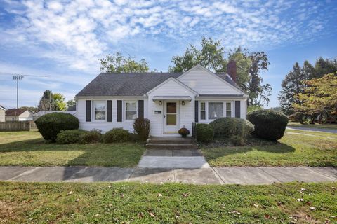 Photo of 250 N 26th Street, Newark, OH 43055 (MLS # 225036049)