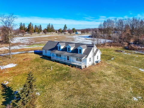 Photo for 636 Larue Marseilles Road