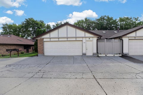 Tiny photo for 732 Pine Needles Drive, Dayton, OH 45458 (MLS # 226029460)