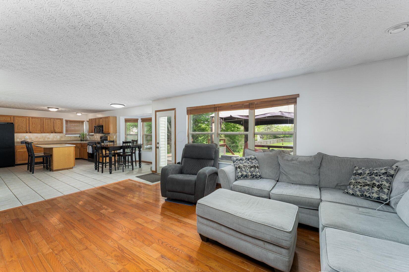 8782 Ormiston Circle, Reynoldsburg, Ohio image 17