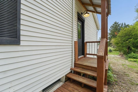 Tiny photo for 107 W Sandusky Street, Fredericktown, OH 43019 (MLS # 226030277)