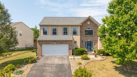 Photo of 222 Heathermere Loop, Galena, OH 43021 (MLS # 225031134)