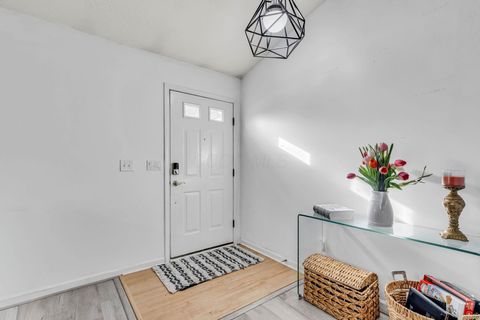 Tiny photo for 5590 Westerville Crossing Drive, Westerville, OH 43081 (MLS # 225045969)