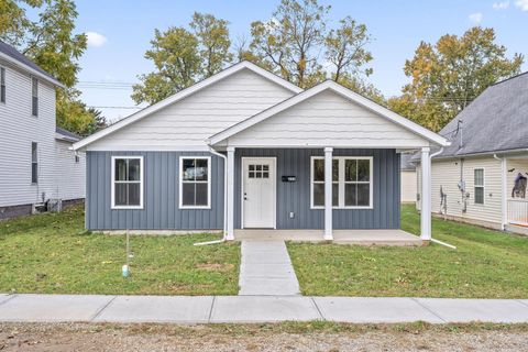 Photo of 333 N 10th Street, Newark, OH 43055 (MLS # 225040311) Photo of 333 N 10th Street, Newark, OH 43055 (MLS # 225040311)
