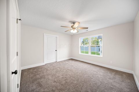 Tiny photo for 333 N 10th Street, Newark, OH 43055 (MLS # 225040311)