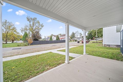 Tiny photo for 333 N 10th Street, Newark, OH 43055 (MLS # 225040311)