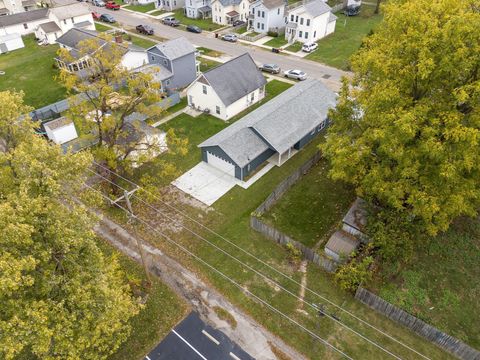 Tiny photo for 333 N 10th Street, Newark, OH 43055 (MLS # 225040311)