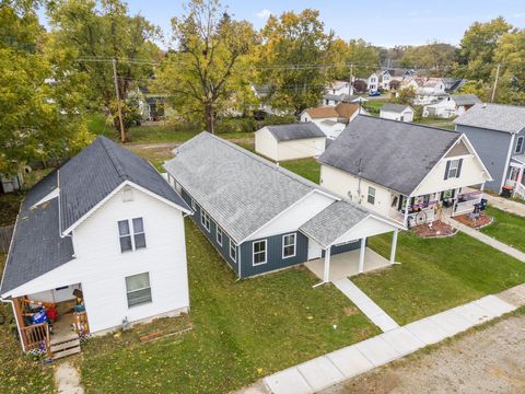 Tiny photo for 333 N 10th Street, Newark, OH 43055 (MLS # 225040311)