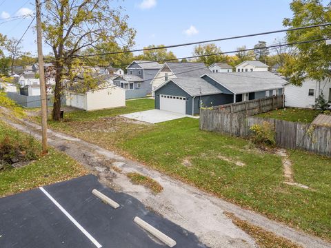 Tiny photo for 333 N 10th Street, Newark, OH 43055 (MLS # 225040311)