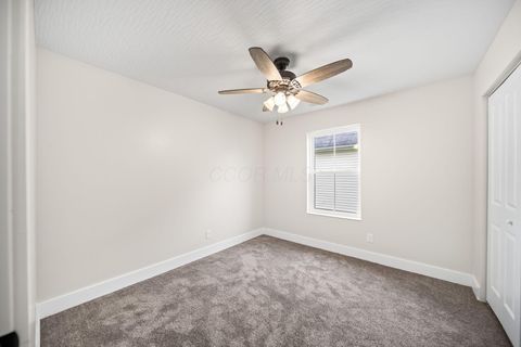 Tiny photo for 333 N 10th Street, Newark, OH 43055 (MLS # 225040311)