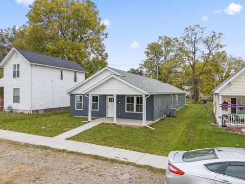 Tiny photo for 333 N 10th Street, Newark, OH 43055 (MLS # 225040311)