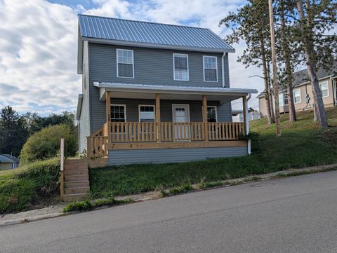 Photo of 551 W Brown Street, New Lexington, OH 43764 (MLS # 225038751)